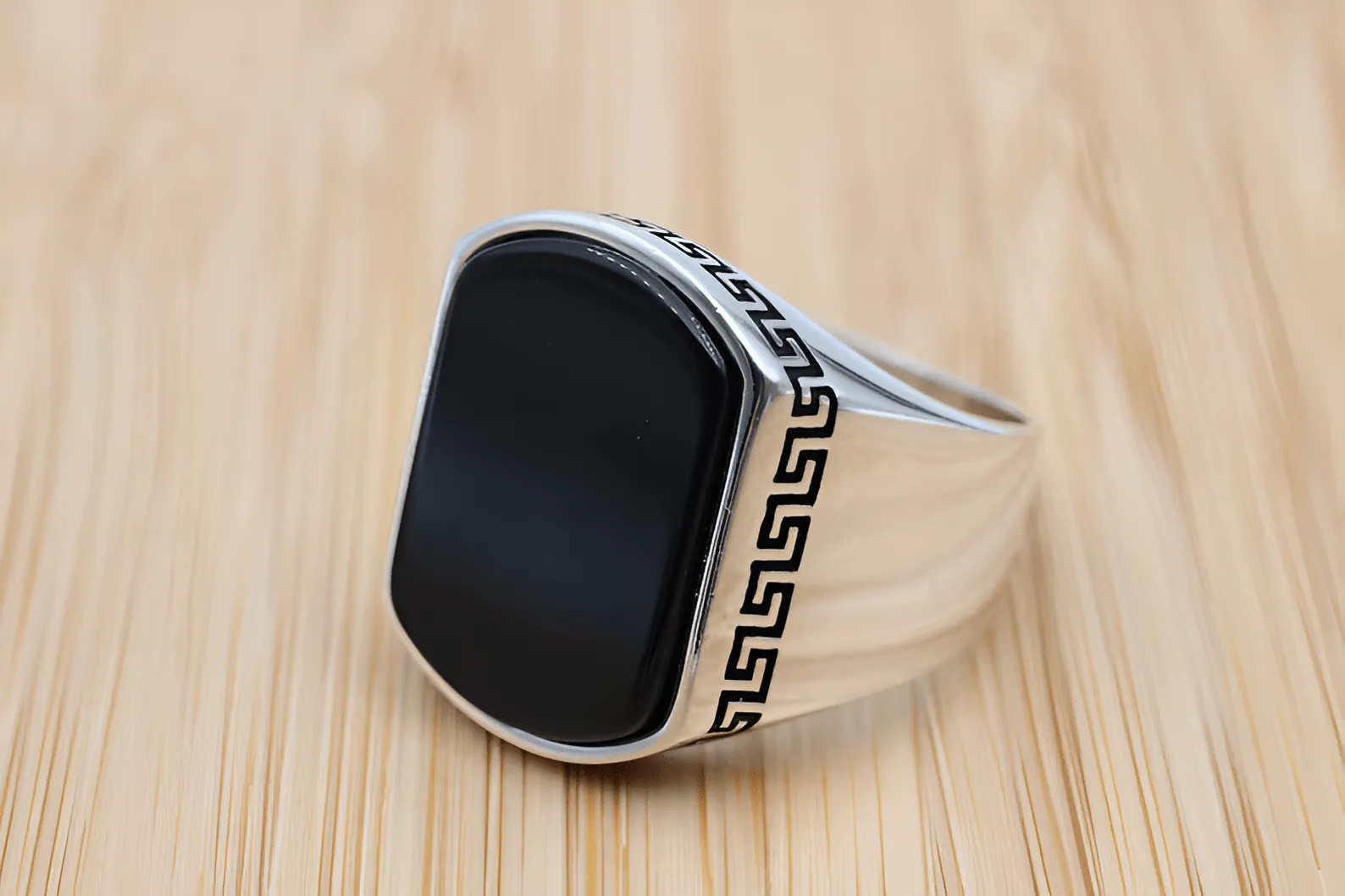 Obsidian Black Square-Cut Aqeeq Ring – 925 Silver - Image 4