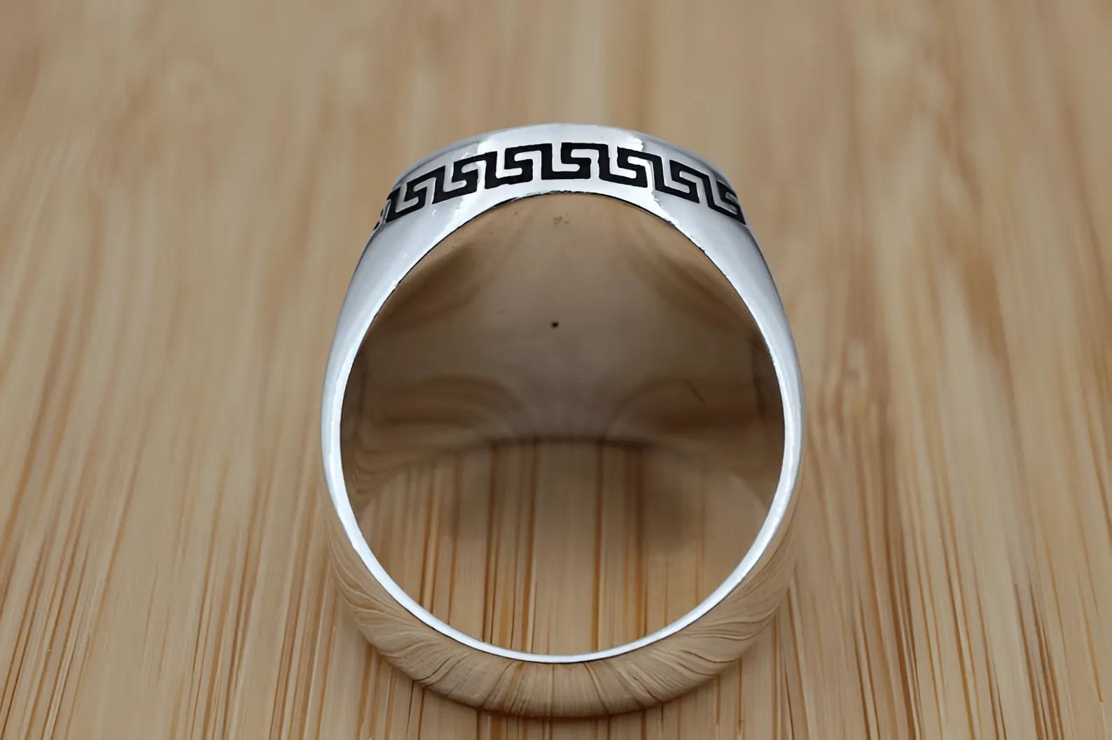 Obsidian Black Square-Cut Aqeeq Ring – 925 Silver - Image 3