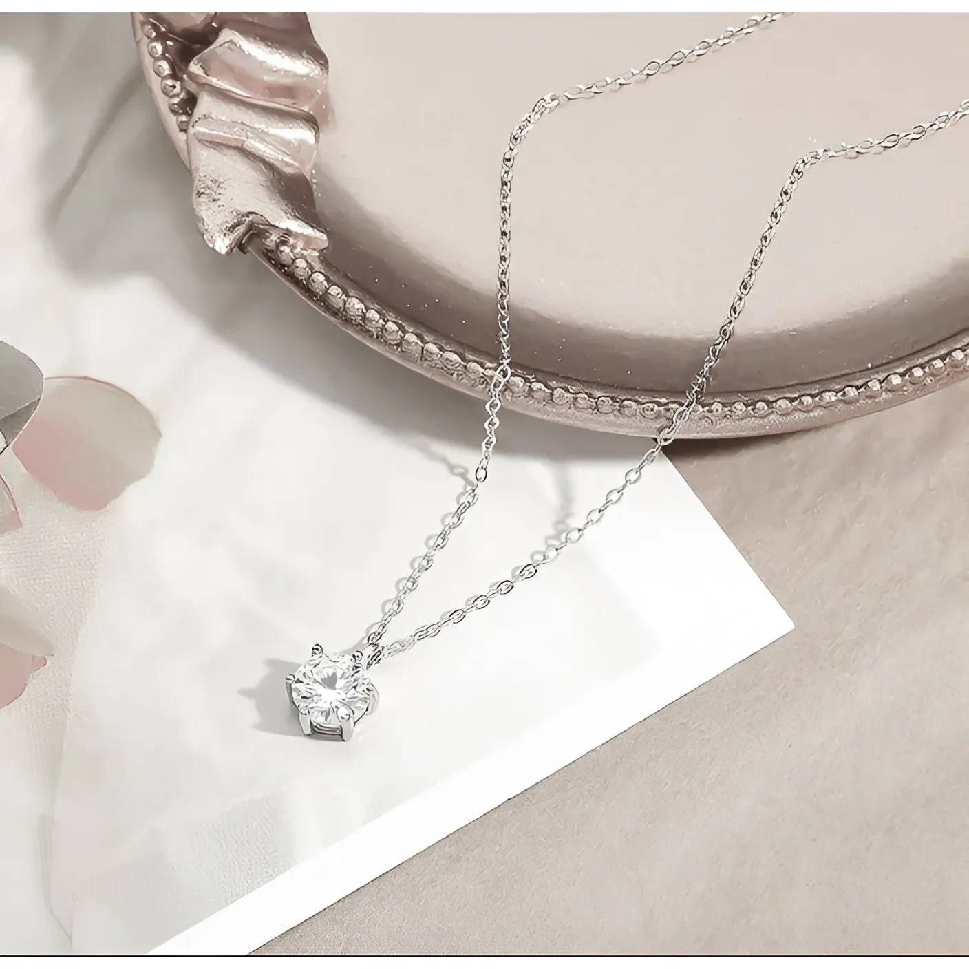 SOLITARE MoIssanite necklace - Image 4