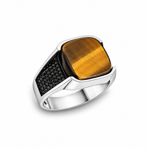 THE MIDNIGHT ONYX RING