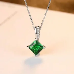 STAR EMERALD PENDANT