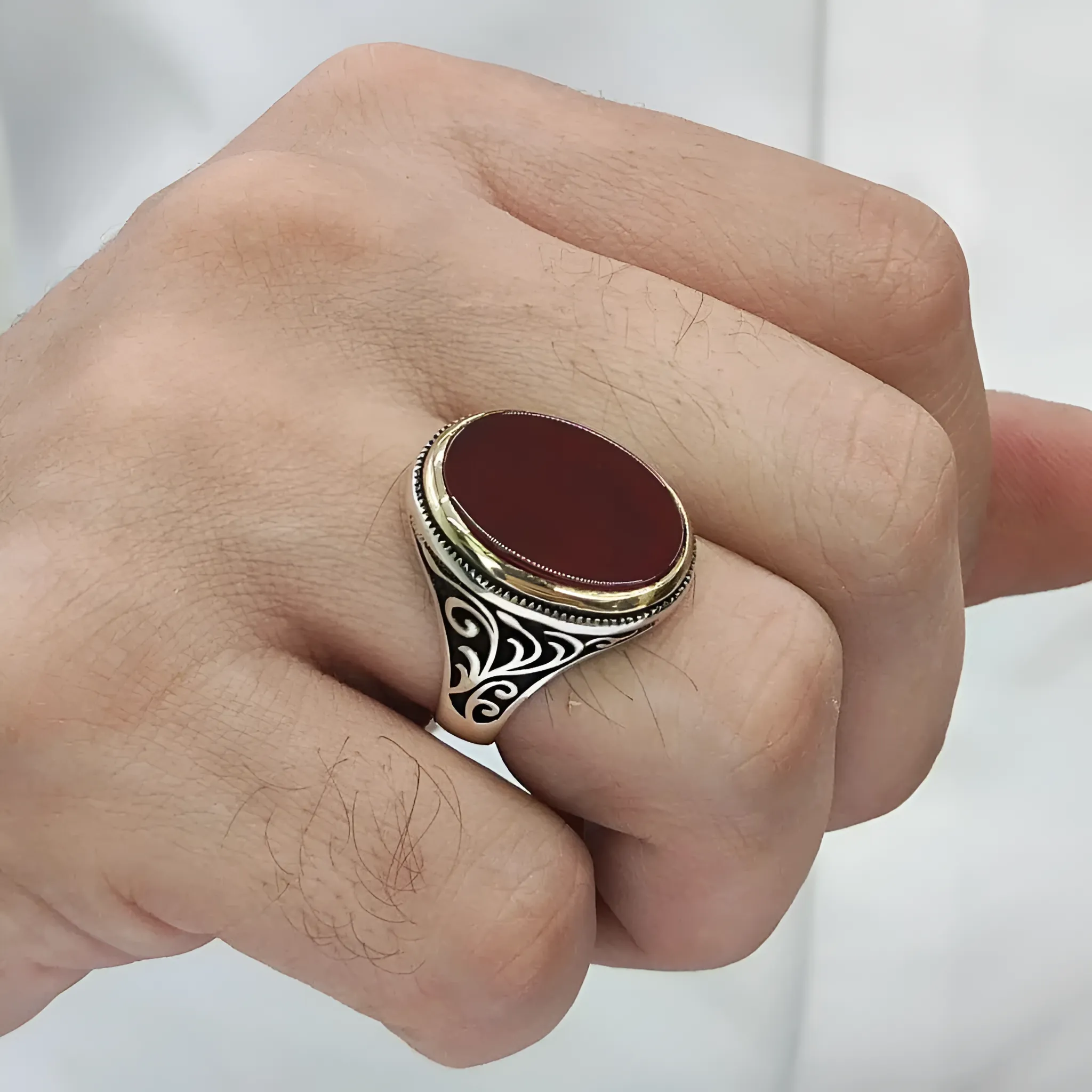 The Heritage – Red & Black Aqeeq Oval Ring (925 Silver) - Image 5