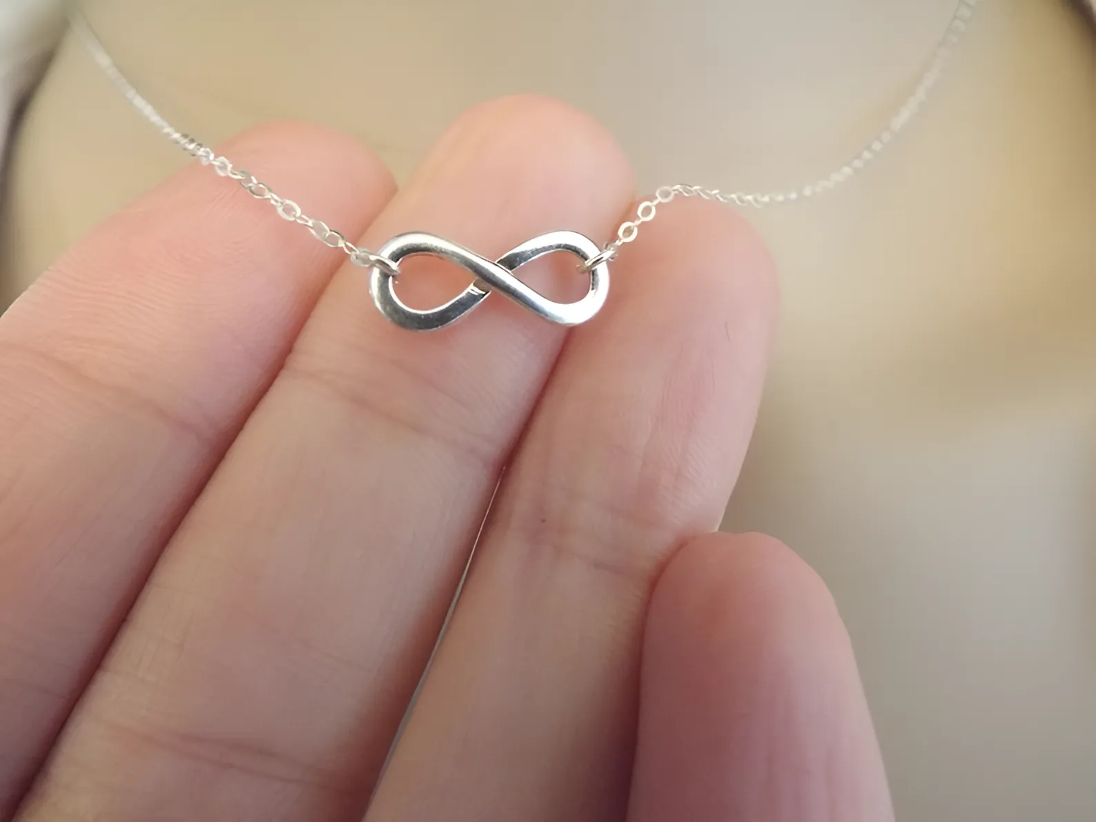 Infinity loop Pendant - Image 3
