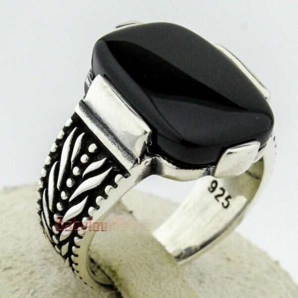 THE ZEUS ONYX RING