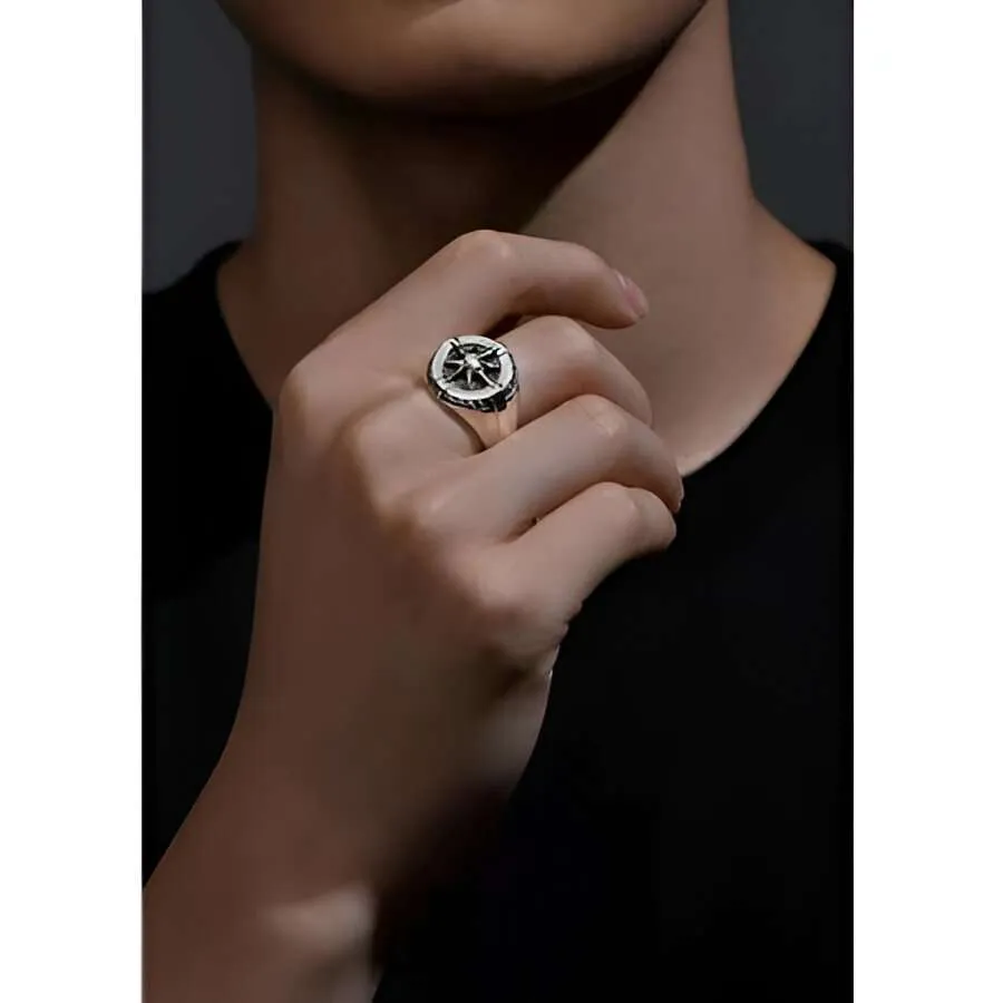 The compass ring - Image 3