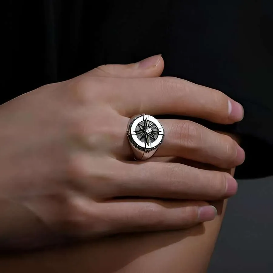 The compass ring - Image 5