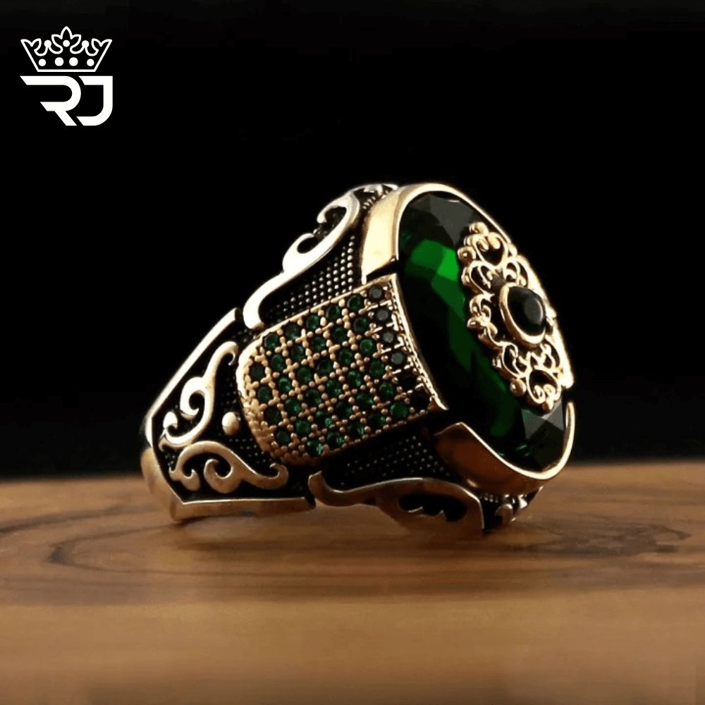 GREEN MAJESTY RING - Image 3