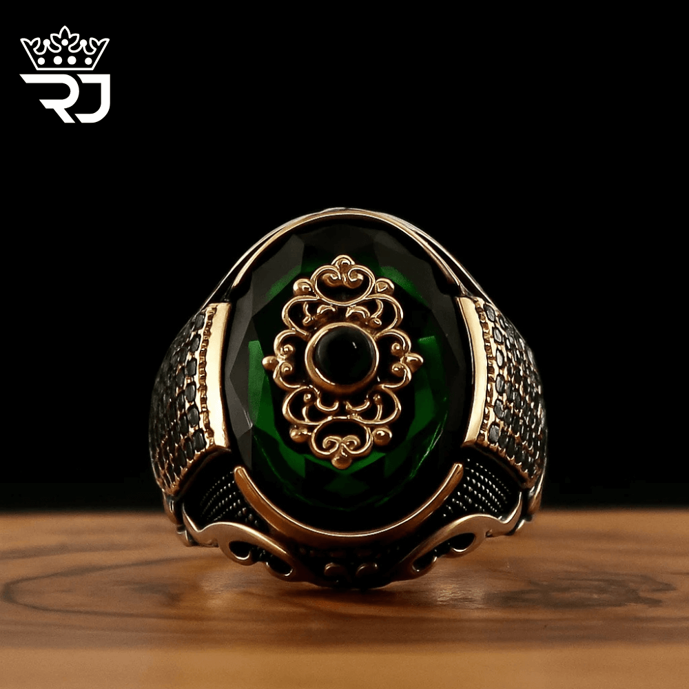 GREEN MAJESTY RING - Image 2